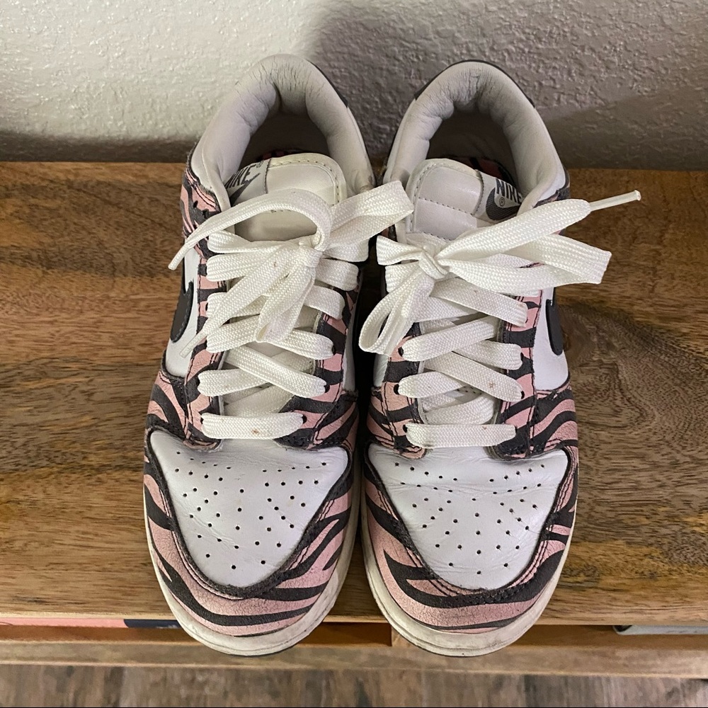 Nike Dunk - Picture 3 of 11